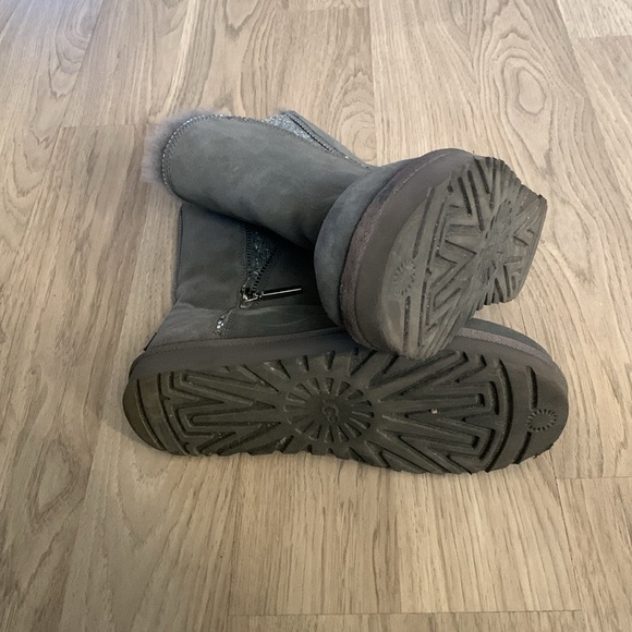 UGG CLASSIC CHARCOAL - Picture 5 of 6